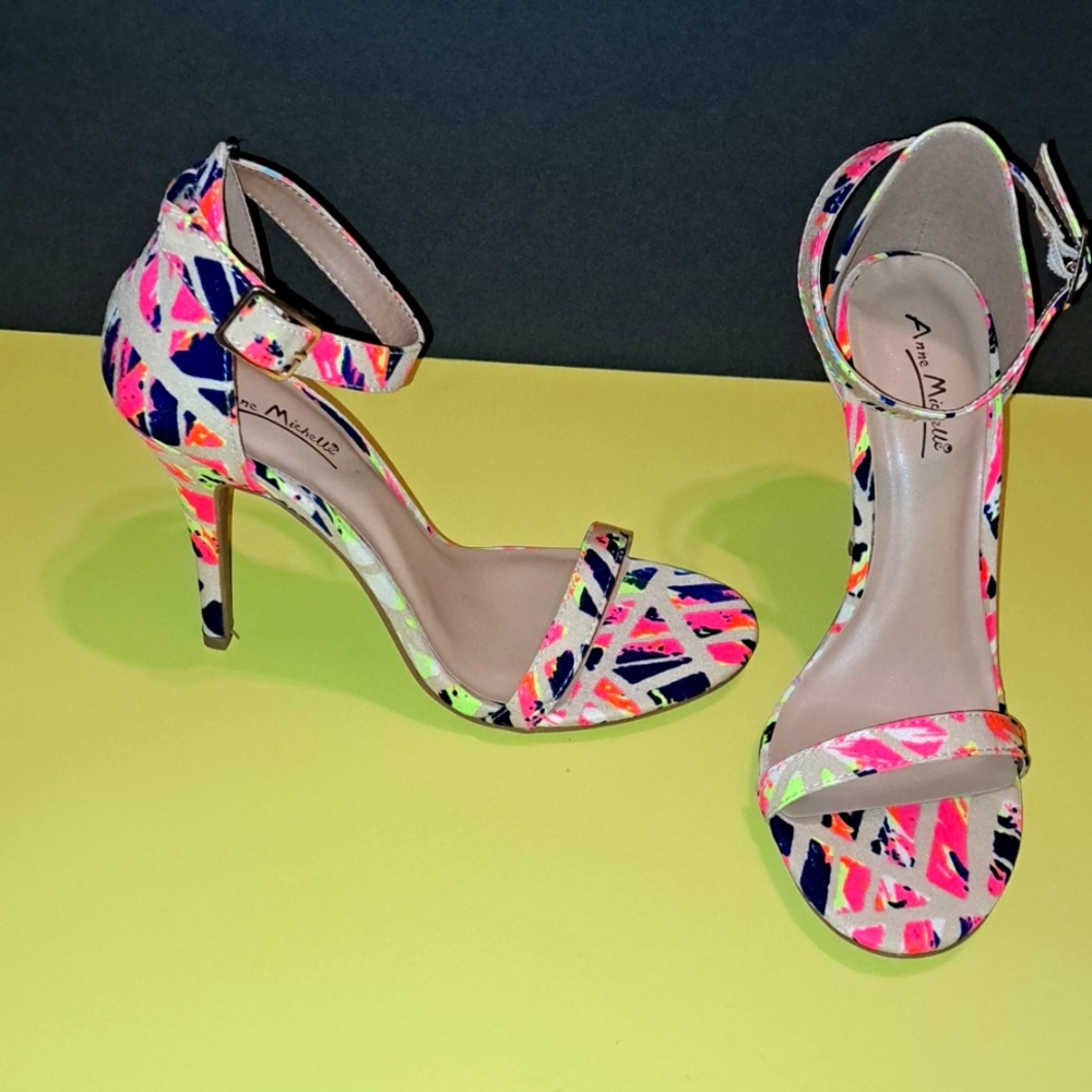 Women flower design shoe